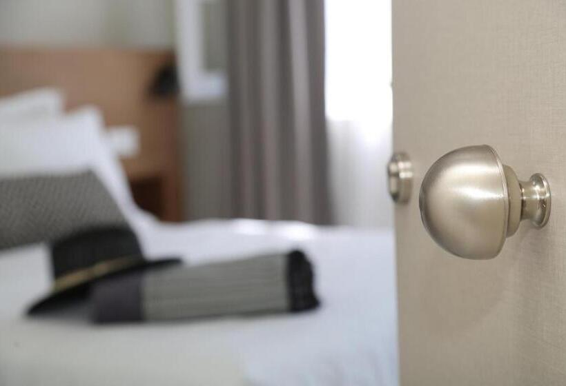 سوییت جونیور لوکس, Oiko Mini Suites