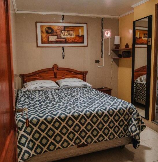 اتاق لوکس, Di Giorgio Hostal