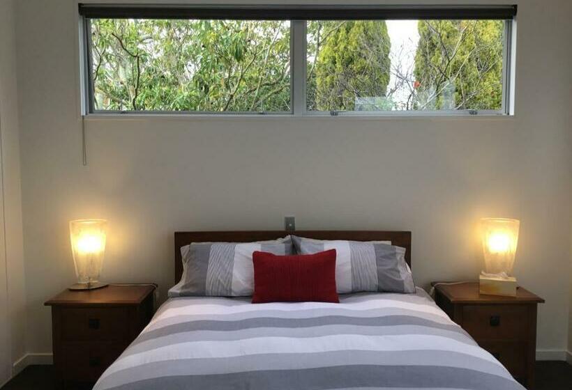 סוויטה דלוקס, Refreshstay