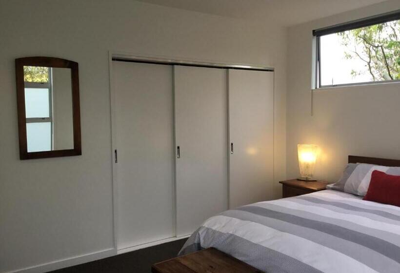 סוויטה דלוקס, Refreshstay