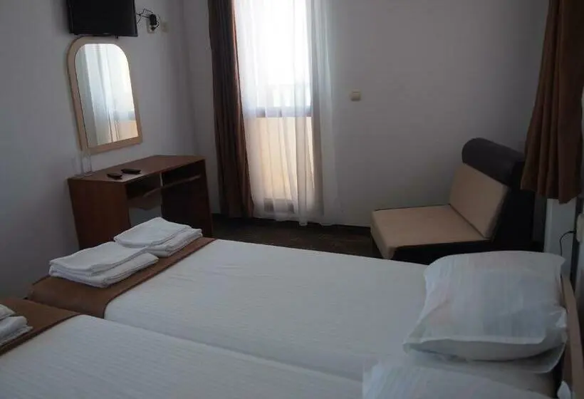 スタンダードルーム, Family Hotel Panorama