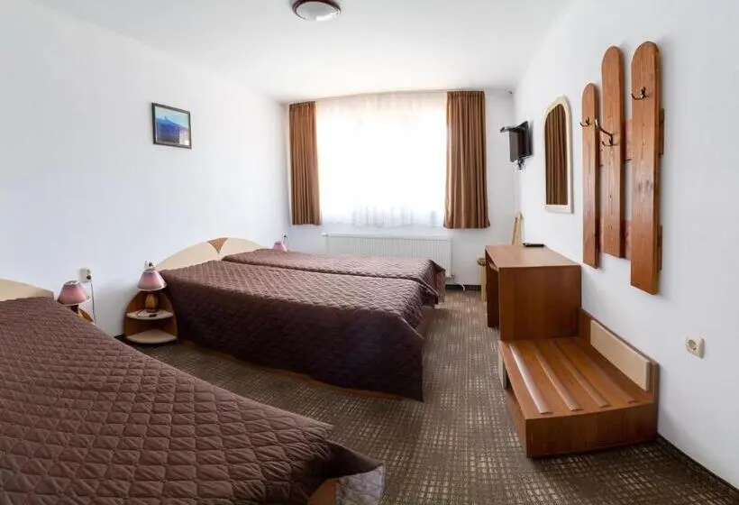 スタンダードトリプルルーム, Family Hotel Panorama