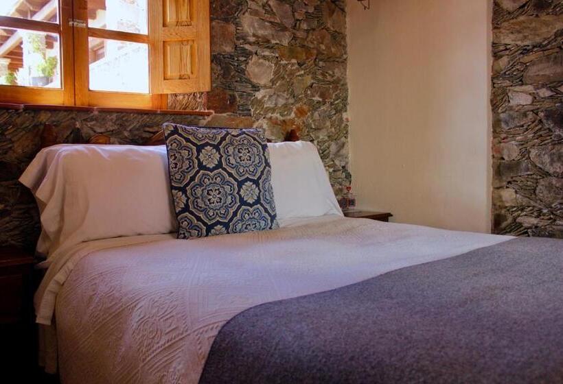 חדר בסיסי, Amor Y Paz