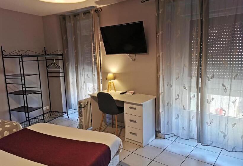 חדר קומפורט לשלושה, Du Languedoc