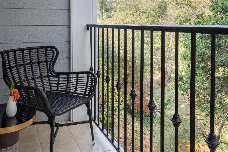 חדר משפחתי, Gloris