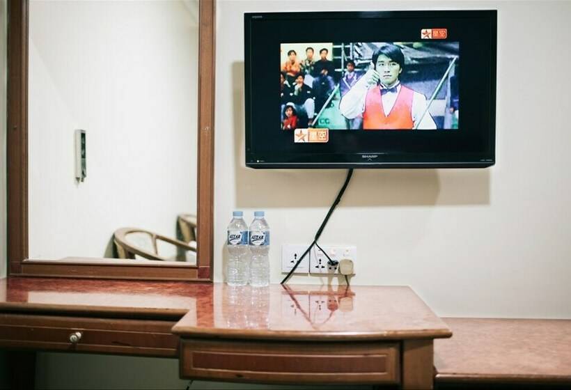 חדר דלוקס, Gloris