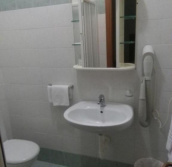 スタンダードルーム, Illi