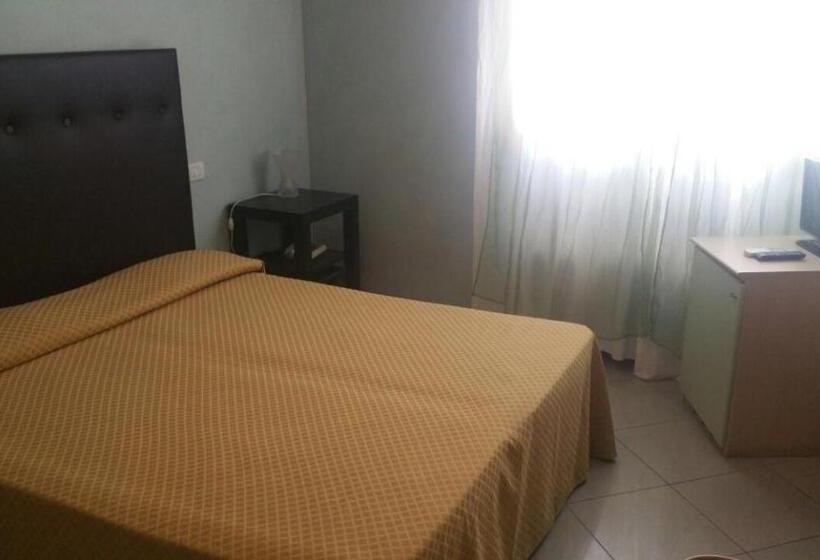 스탠다드 룸, Illi