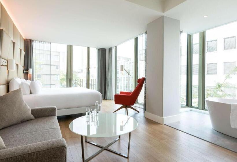 Люкс, NH Collection Eindhoven Centre