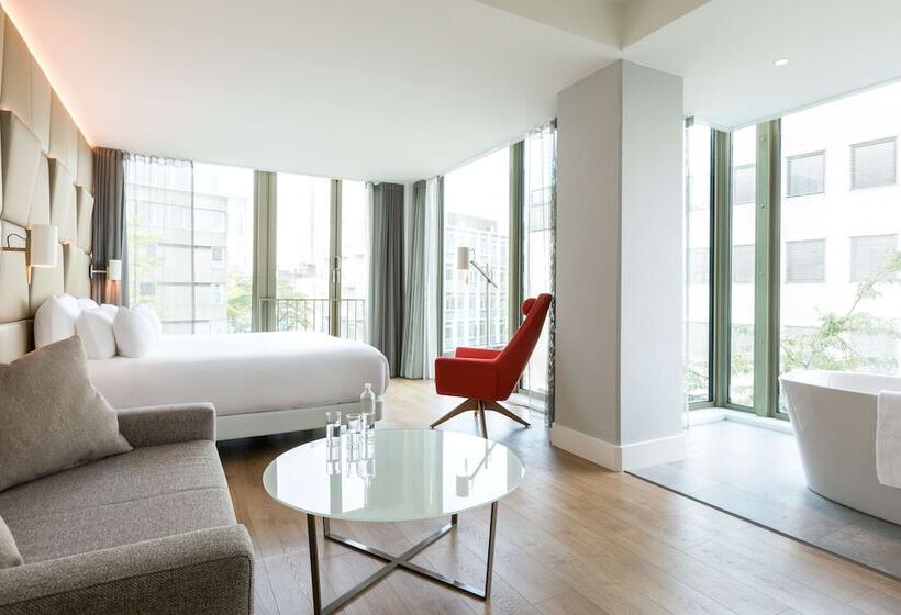 Люкс, NH Collection Eindhoven Centre