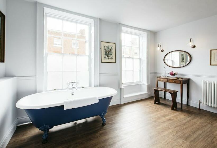 スイート(家族用), The Bower House, Restaurant & Rooms