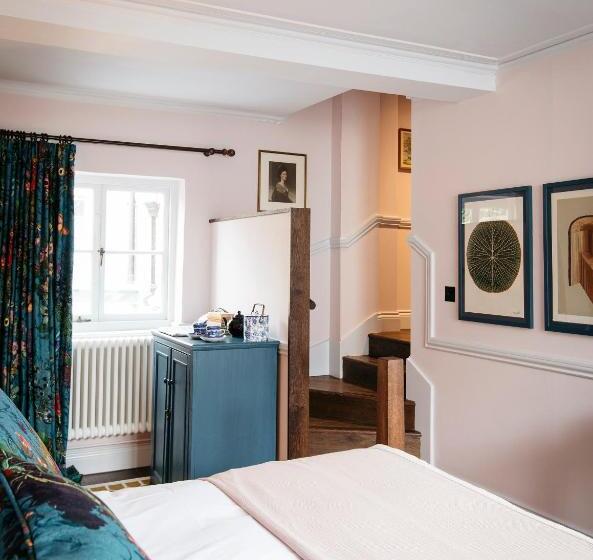 סוויטה משפחתית, The Bower House, Restaurant & Rooms