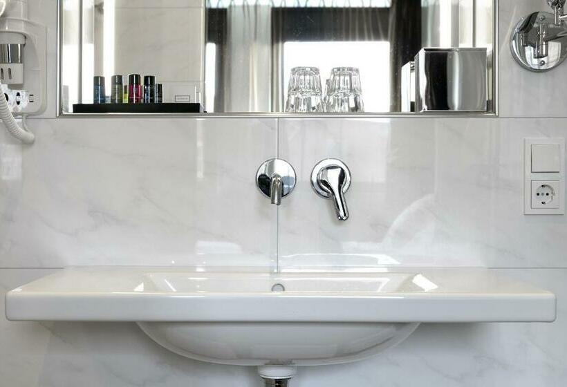 اتاق استاندارد یک نفره, Theaterhotel Venlo