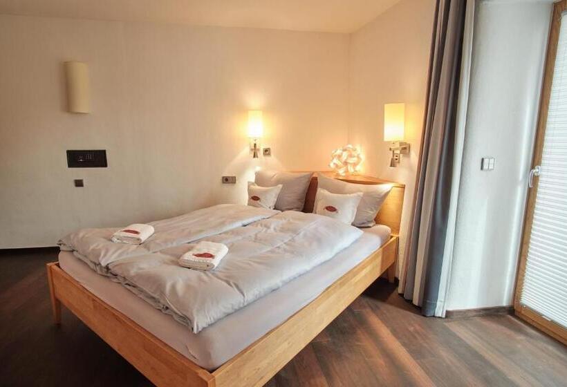 Номер Стандарт, Turmhotel Zum Erasmus