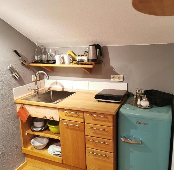 スタンダードトリプルルーム, Turmhotel Zum Erasmus