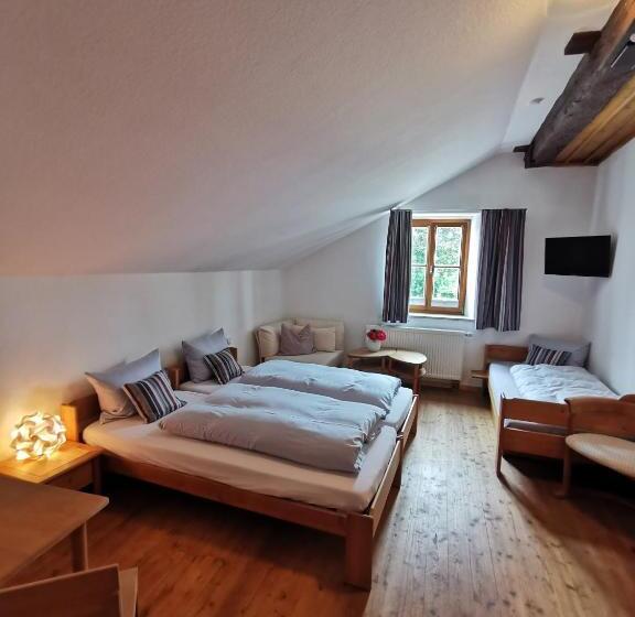 スタンダードトリプルルーム, Turmhotel Zum Erasmus