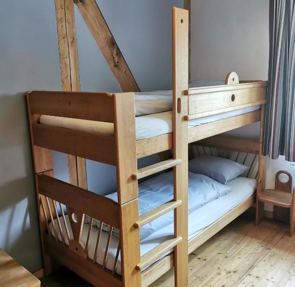 スタンダード4人部屋, Turmhotel Zum Erasmus