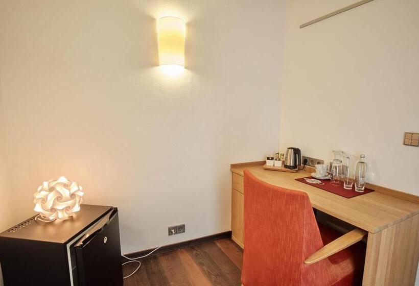 Люкс с Балконом, Turmhotel Zum Erasmus