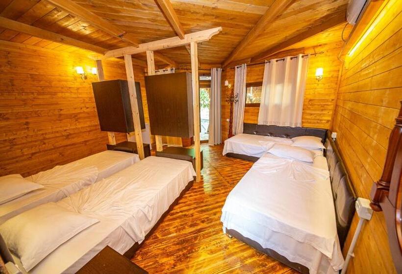 패밀리 룸, Legjenda