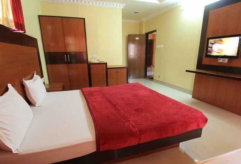 디럭스 트리플 룸, Megha Residency