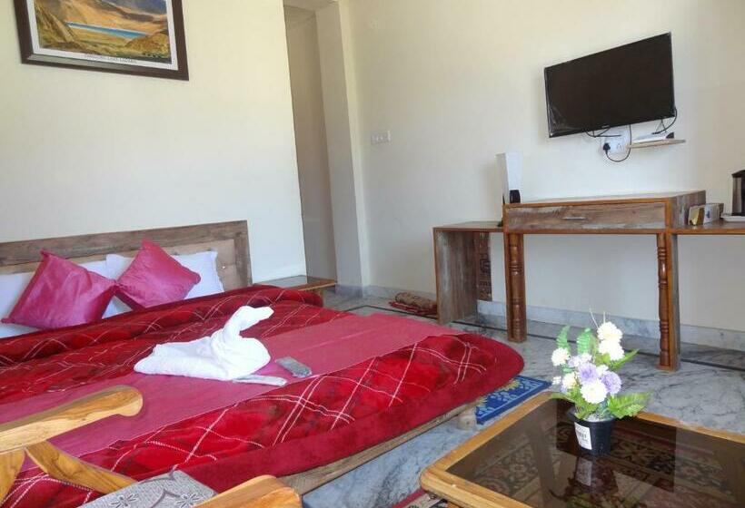 Номер Стандарт Вид на Горы, Sai Cottage Shimla