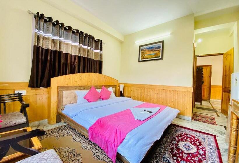 Номер Стандарт Вид на Горы, Sai Cottage Shimla