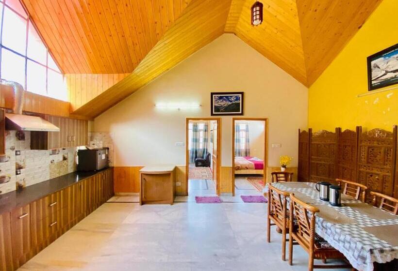Семейный Номер Вид на Горы, Sai Cottage Shimla