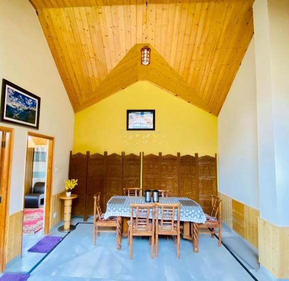 Семейный Номер Вид на Горы, Sai Cottage Shimla