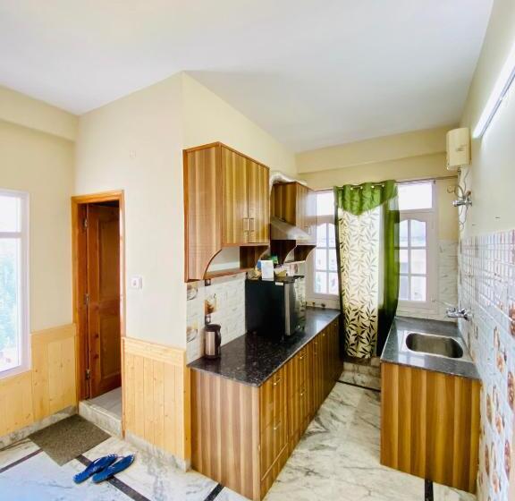 Семейный Номер Вид на Горы, Sai Cottage Shimla