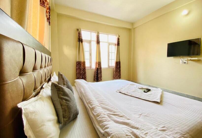 Семейный Номер Вид на Горы, Sai Cottage Shimla