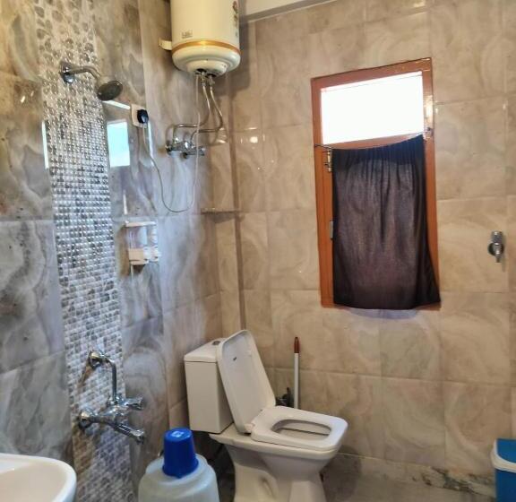 Семейный Номер Вид на Горы, Sai Cottage Shimla