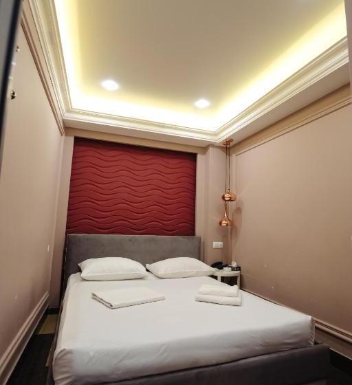 프리미엄 4인룸, Golden Seconds