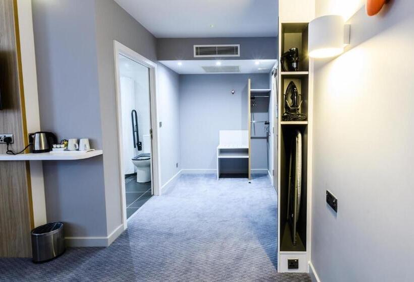 适合残疾人使用的标准间, Holiday Inn Express   Wigan, An Ihg