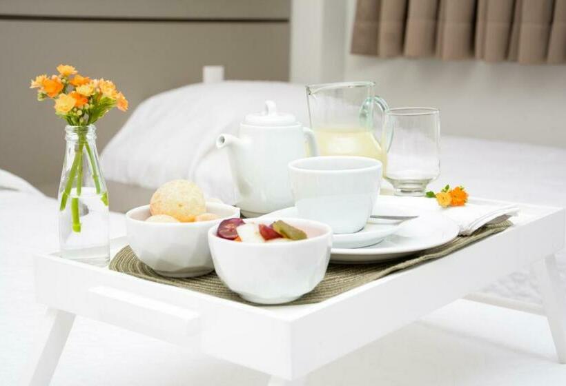 豪华三人间, Imperador