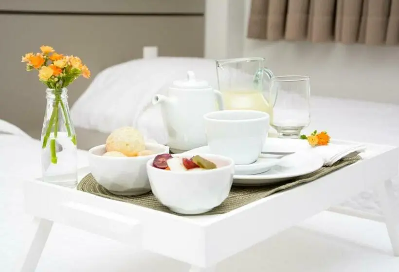 Deluxe Kolmen Hengen Huone, Imperador