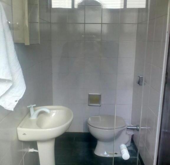 חדר אקונומי, Jf