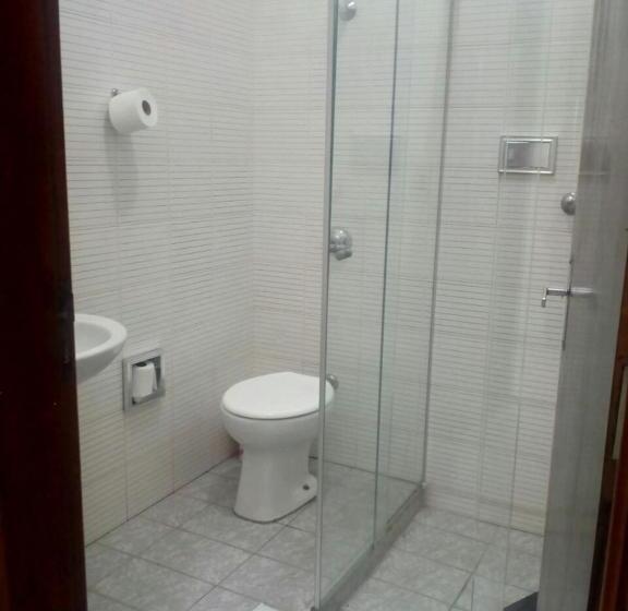 חדר דלוקס, Jf