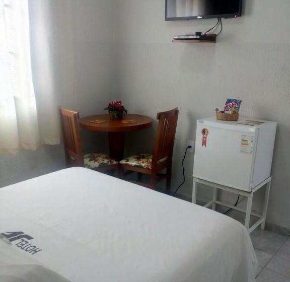 חדר דלוקס, Jf