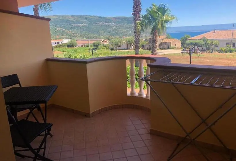 اتاق استاندارد چهار تخته, La Campagnola