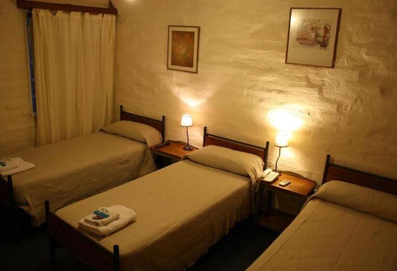 トリプルクラシックルーム, La Fundacion