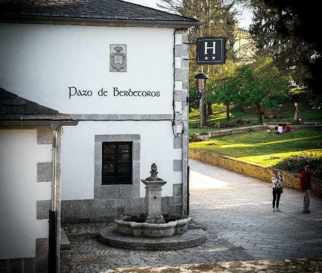 سوییت با چشم‌انداز باغ, Pazo De Berbetoros