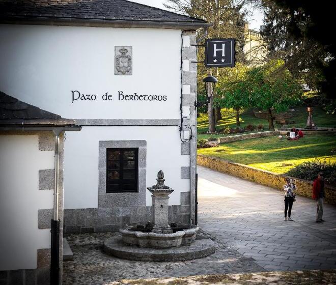 Lakosztály Erkéllyel, Pazo De Berbetoros