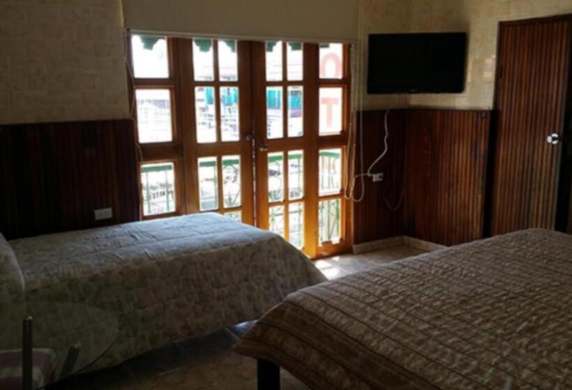 高级三人间, Rex