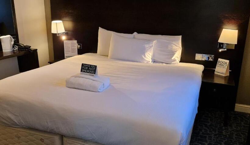 スタンダードルーム, The Golden Hope Wetherspoon