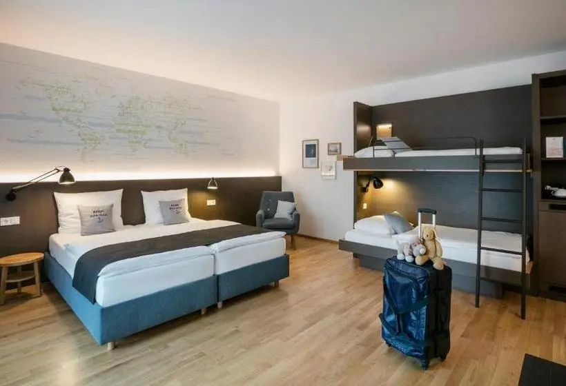 Standard Neljän Hengen Huone, Jufa Hotel Hamburg Hafencity