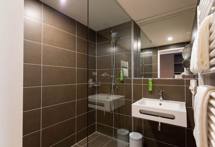高级三人间, Jufa Hotel Hamburg Hafencity