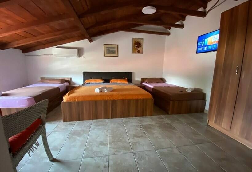 اتاق استاندارد سه نفره, Motel Atika
