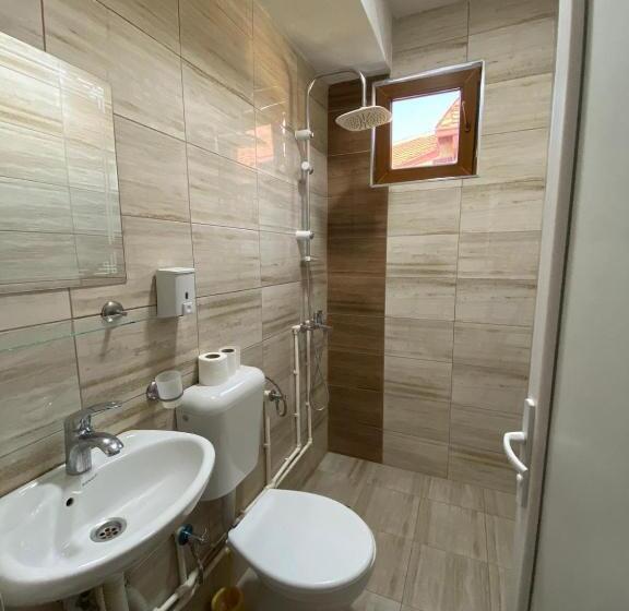 اتاق استاندارد, Motel Atika