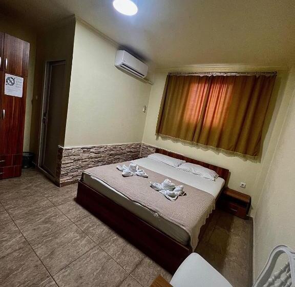 اتاق استاندارد, Motel Atika
