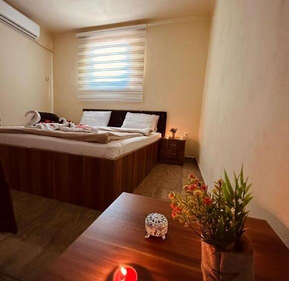 اتاق استاندارد, Motel Atika